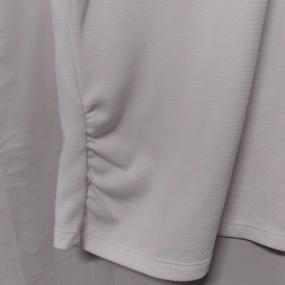 🎈4 FOR $20 RUBY Rd Petite Short Sleeve Top Shirt White V-Neck Ruched Size PS - Picture 2 of 8